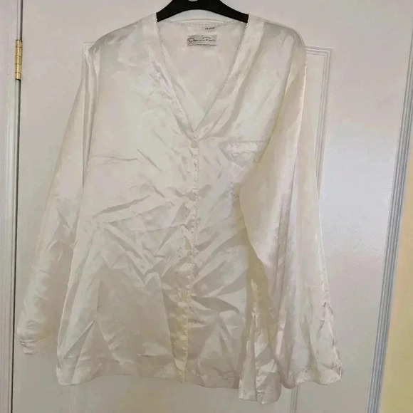 Vintage Oscar de la  Renta white silky pj's top and bottoms - Picture 2 of 9